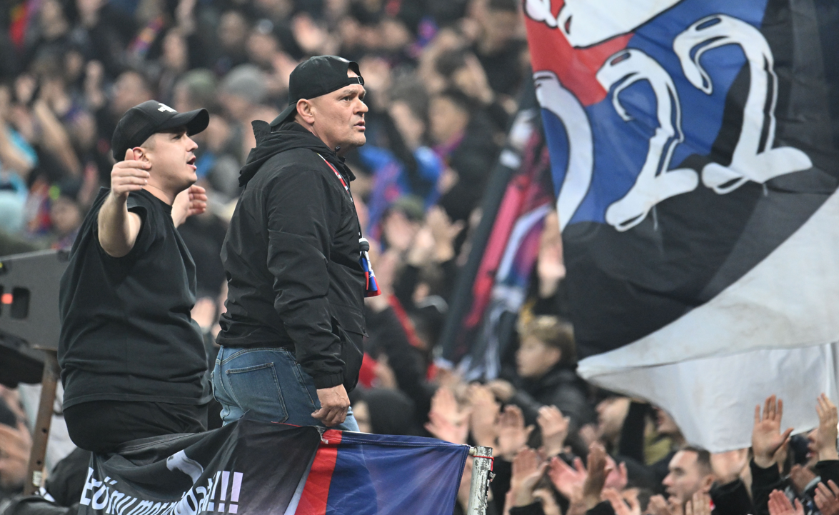 Gheorghe Mustață „îi ține în lesă” pe fanii FCSB. Ce a promis că se va întâmpla când Răzvan Lucescu va veni joi pe Arena Națională: „Nu voi permite asta”