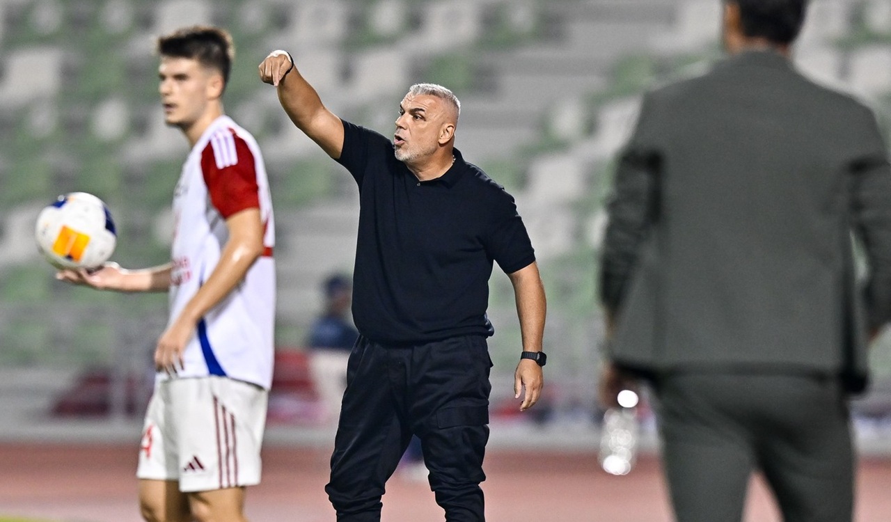 Imaginile cu Cosmin Olăroiu, care au făcut înconjurul Emiratelor. Ce s-a întâmplat în timpul unui interviu: „Ei știu asta”