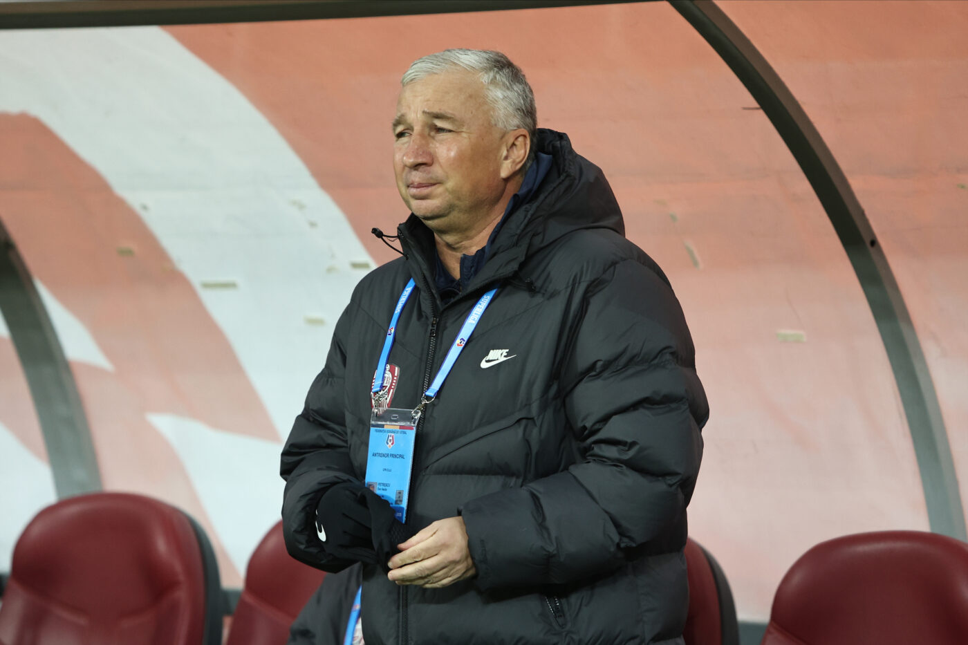 Iranienii sunt dispuși să facă o nebunie pentru a-l pune antrenor pe Dan Petrescu. Salariu de 1.500.000 de euro pe an pentru a pleca imediat de la CFR Cluj