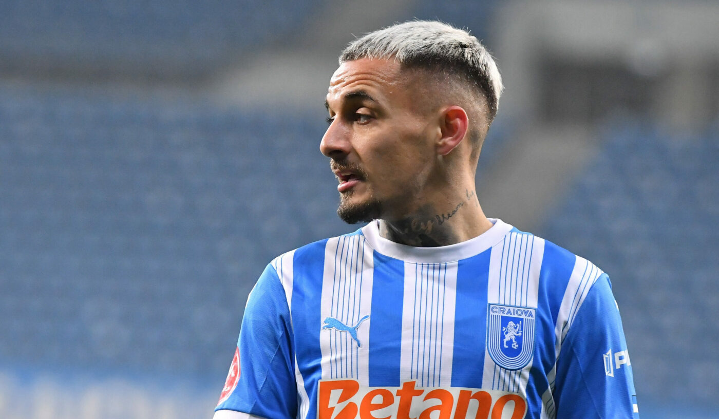 Lovitură pentru Mihai Rotaru şi Universitatea Craiova! Mitică Dragomir a pus 4 fotbalişti din Superliga, dintre care doi fundaşi, peste Alex Mitriță
