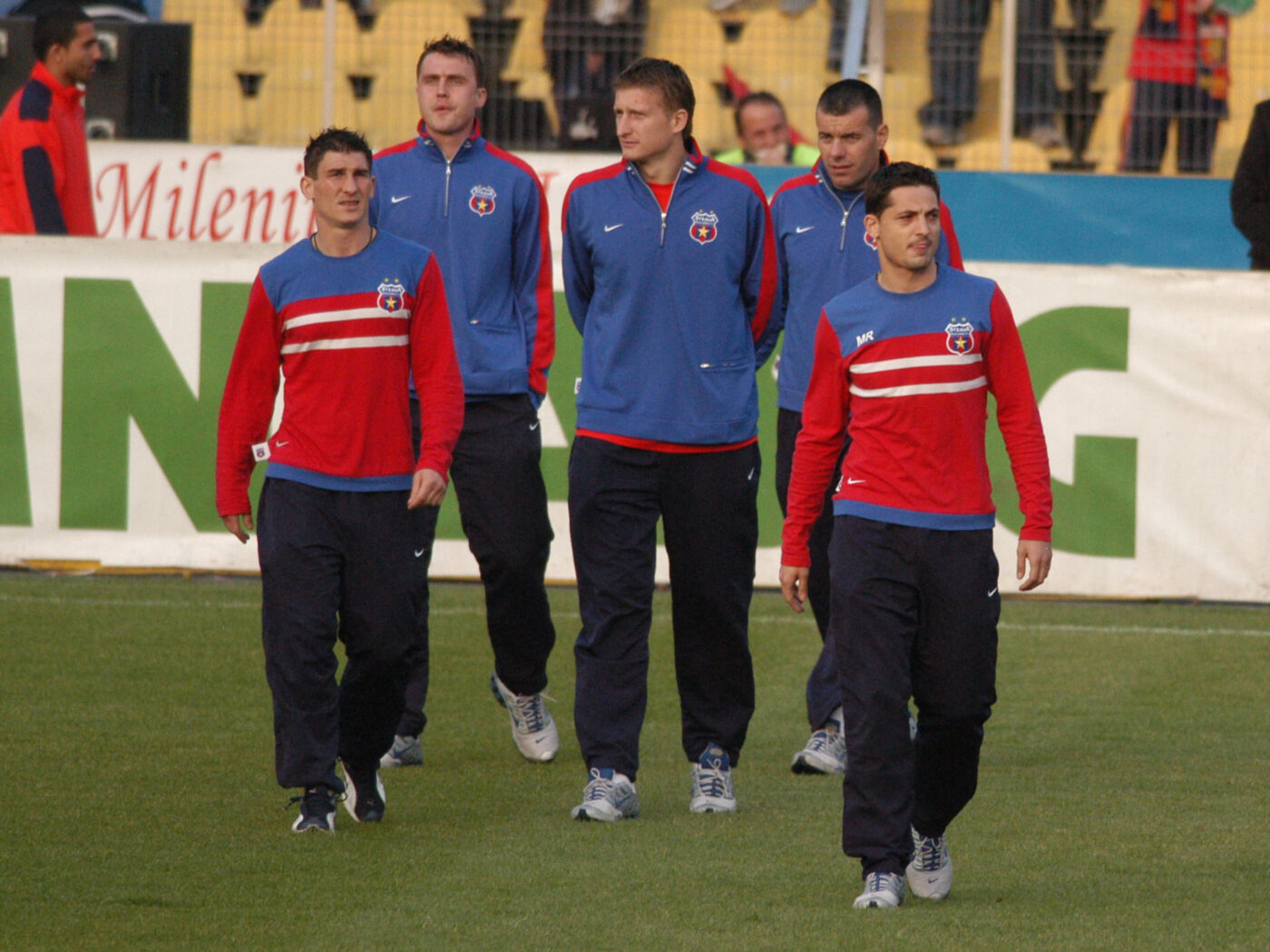 Medicul chirurg s-a crucit când a văzut ce accidentare are fotbalistul FCSB: „Am crezut că nu va mai juca niciodată!”