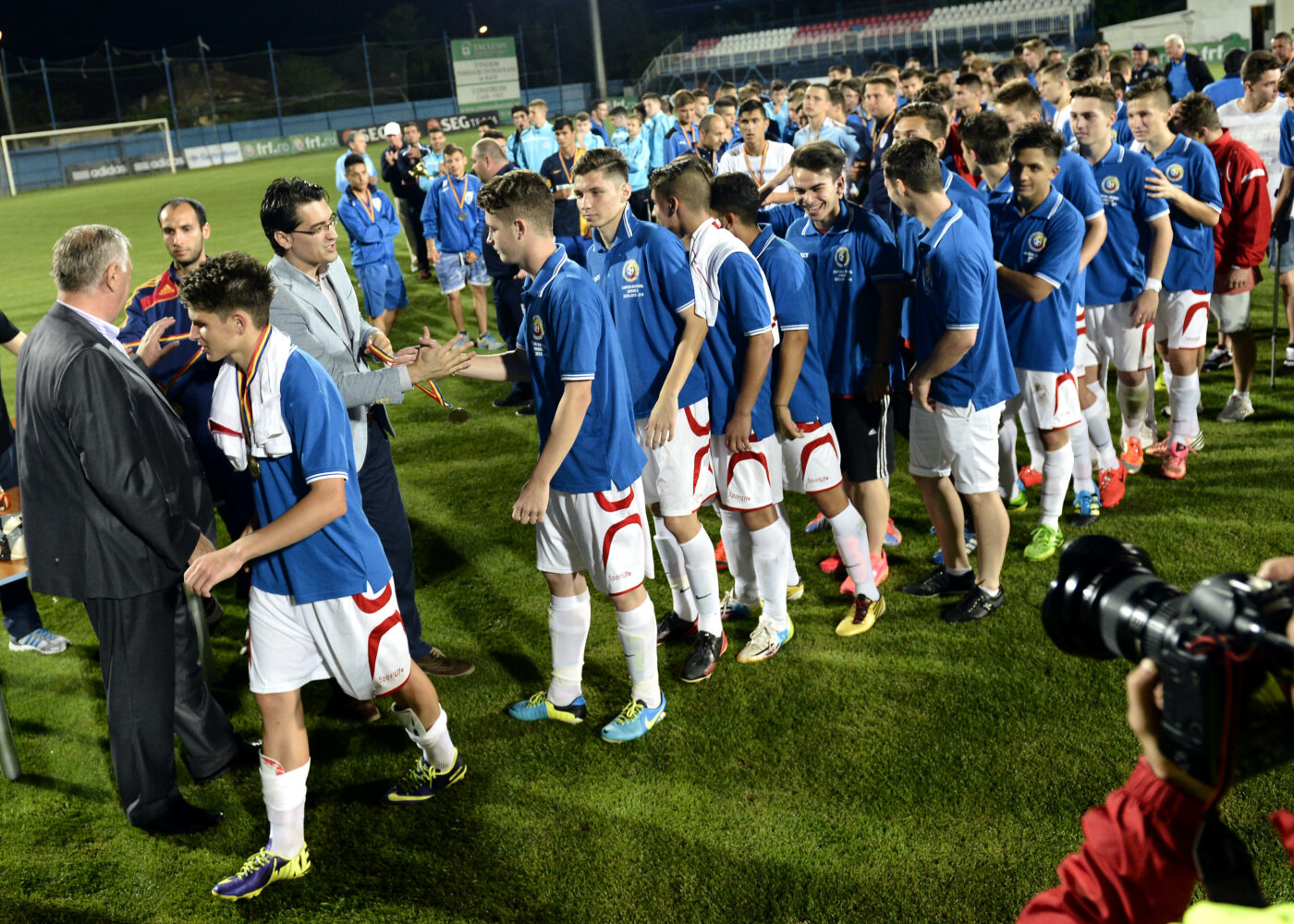 Meditațiile la fotbal, noua modă în România. Fostul jucător de la FCSB și CFR Cluj vrea să schimbe modul în care funcționează sectorul juvenil: „Unele academii sunt făcute strict pentru câștig financiar. Sunt antrenori care n-ar mai trebui să fie acolo”. EXCLUSIV