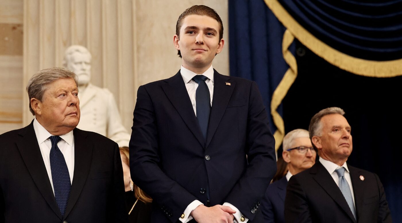 Milionarii români ar fi făcut plăți de peste 100.000 de euro pentru a „da mâna” cu fiul lui Donald Trump! „De mine s-a rugat şi nu m-am dus. Nu aş fi dat nici 2.500 de euro”