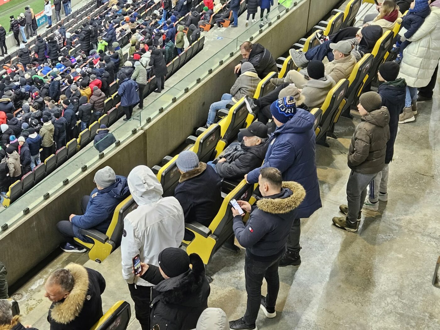 Mircea Lucescu, surprins la derby-ul FCSB – Dinamo. Lângă cine a fost văzut selecționerul României