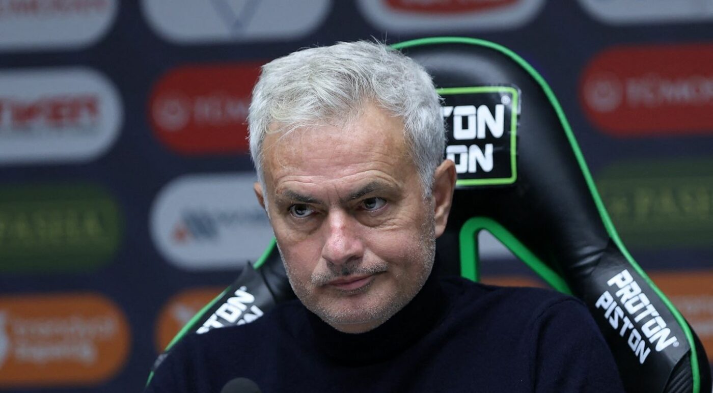 Mourinho a aruncat în aer derby-ul Turciei și e chemat în instanță după ce și-a numit adversarii maimuțe