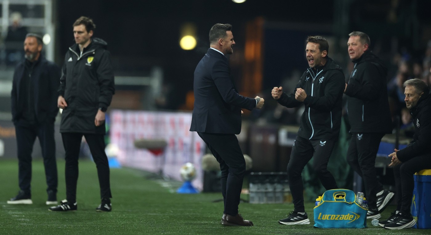 Noul antrenor al lui Rangers a intrat în vestiar, la pauza meciului cu Kilmarnock, și a făcut iureș. Ce a țipat spre Ianis Hagi și colegii săi