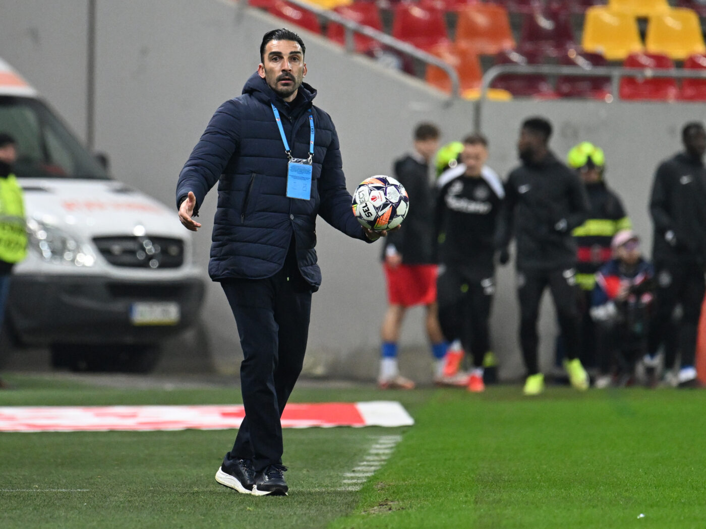 Out de la FCSB! Charalambous a dat vestea despre Edjouma