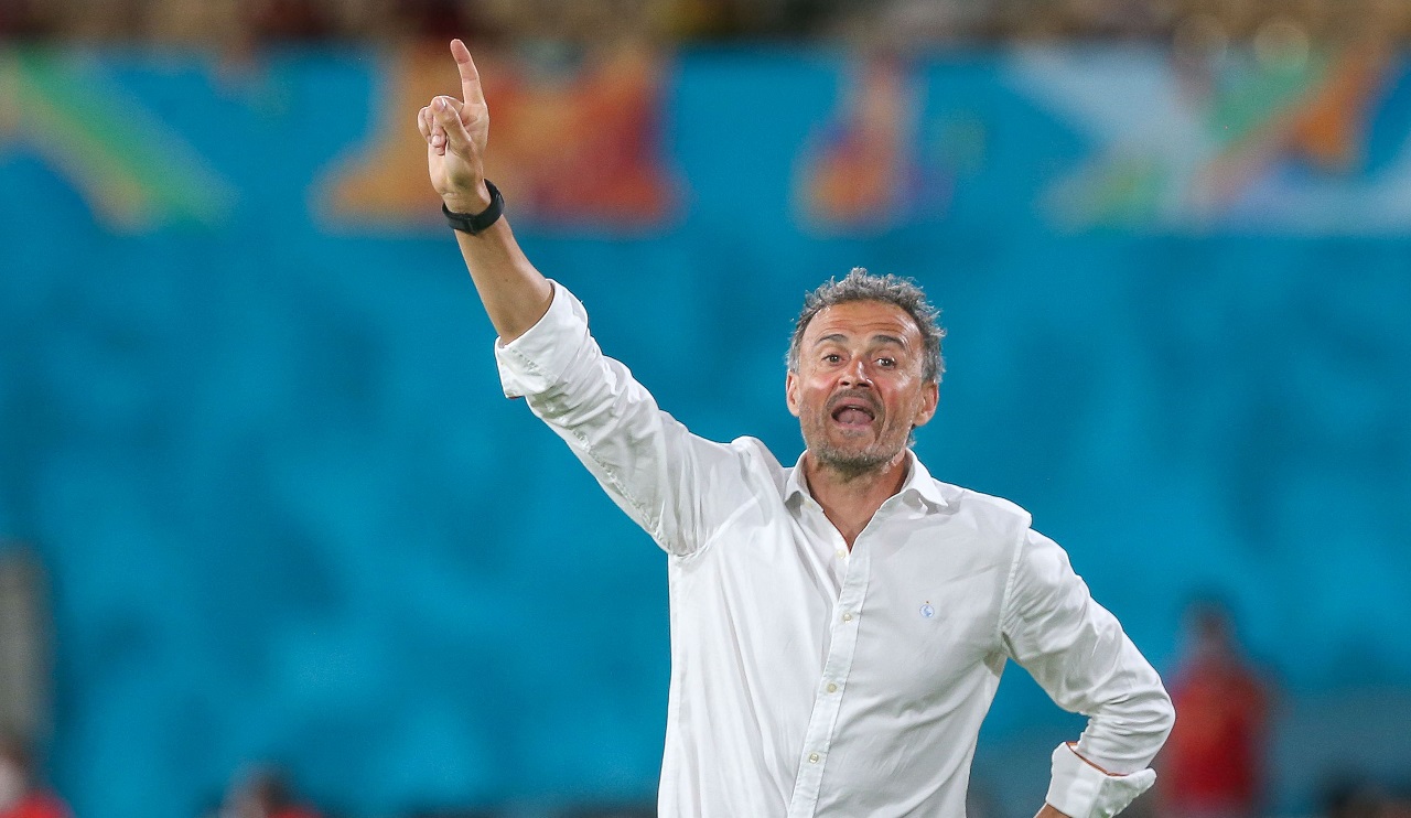 PSG a renunțat la transferul lui Radu Drăguşin pentru 50.000.000 de euro, după accidentarea românului. Luis Enrique foloseşte suma pentru a-l oferta pe apărătorul lui Real Madrid