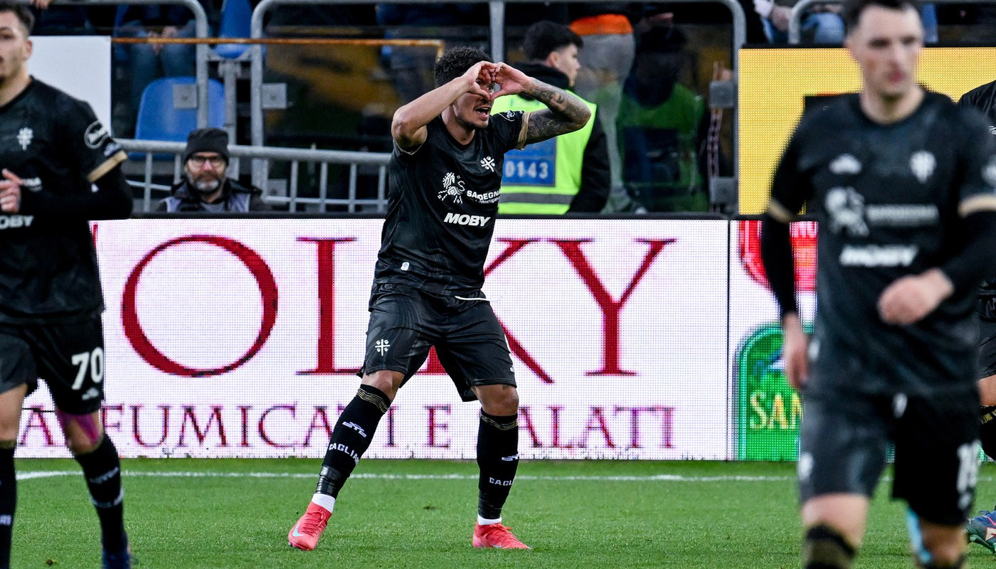 Prima reacție a lui Florinel Coman după ce a dat un gol superb la debutul în Serie A! Fotbalistul a vorbit în limba română, chiar pe gazon, la finalul meciului Cagliari – Parma 2-1