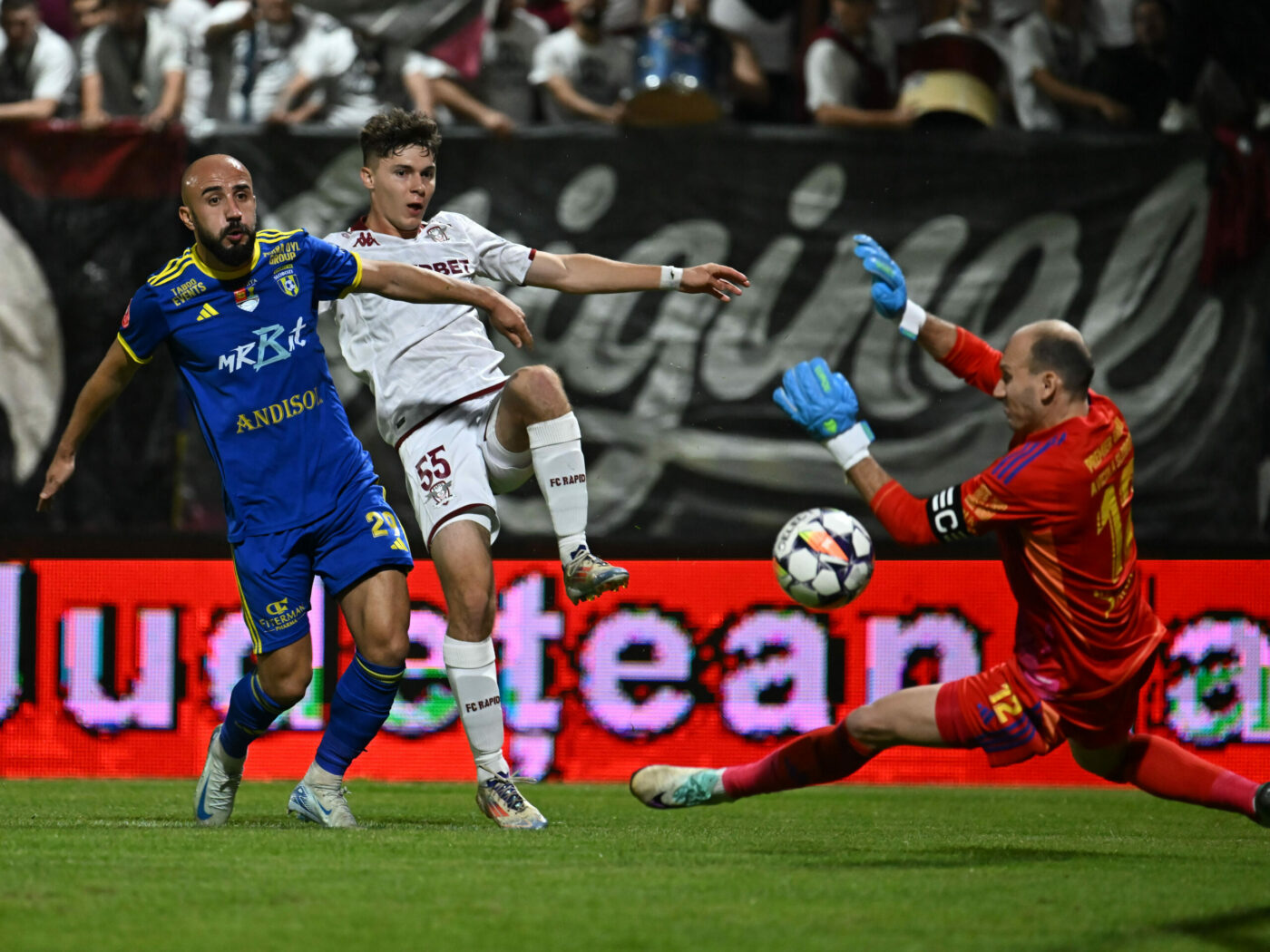 Rapid București – Unirea Slobozia Live Video Online, de la ora 18:00, în etapa 25 din Superliga. Echipele de start. Surpriza pregătită de Marius Șumudică