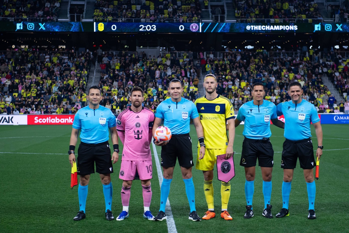 Suspendare record pentru arbitrul care i-a cerut autograf lui Leo Messi, după meciul din Liga Campionilor CONCACAF