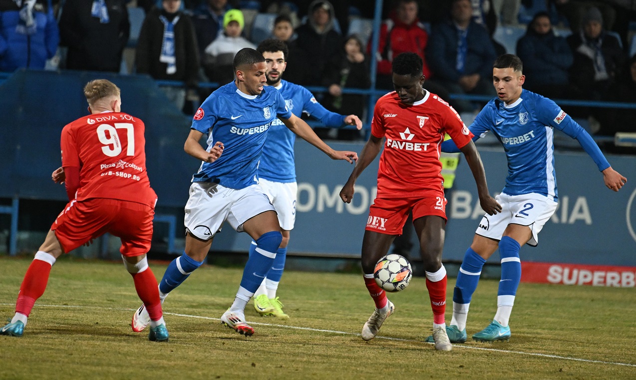 Transfer nou la FCSB! Un portughez, cheia pentru mutarea momentului în Superliga: „Am semnat”