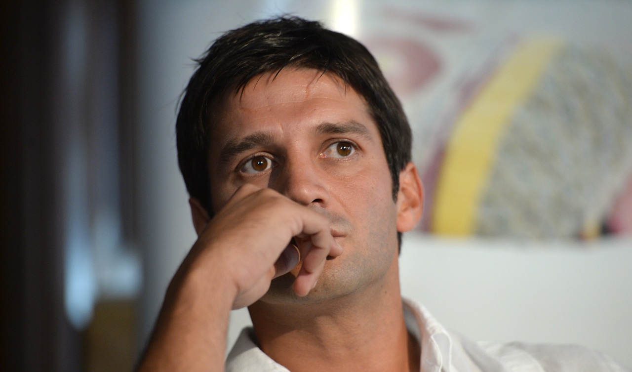 Un bărbat s-a dat la soția lui Cristi Chivu, când acesta era în farmacie. Cum a reacționat fostul căpitan al naționalei României