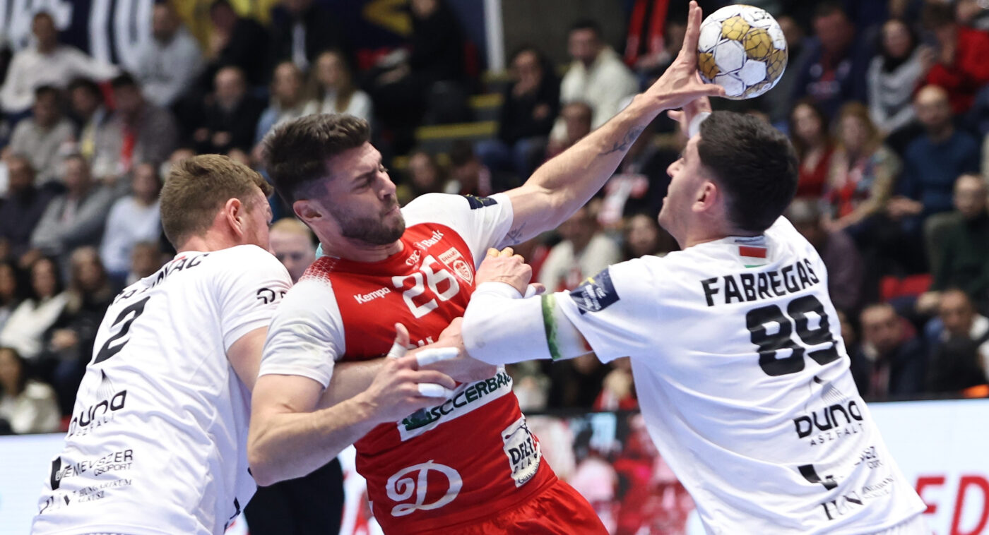 Ungurii de la Veszprem au fost prea puternici pentru „dulăii” lui Dinamo: românii au pierdut 26-33 în Liga Campionilor
