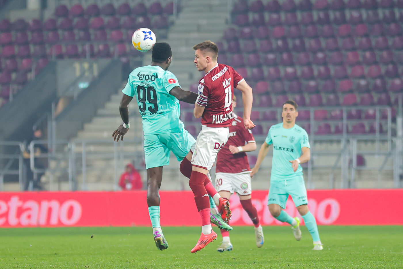 Unul dintre cei mai bogați patroni din fotbalul românesc a dat verdictul după ce a văzut transferurile din Superliga: „Spulberă tot în calea lor”. EXCLUSIV