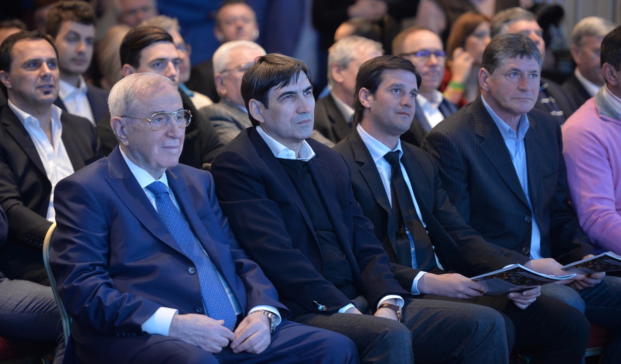 Victor Pițurcă l-a sunat pe Cristi Chivu și nu l-a menajat după ce a fost prezentat ca antrenor la Parma: „E rău de tot!”