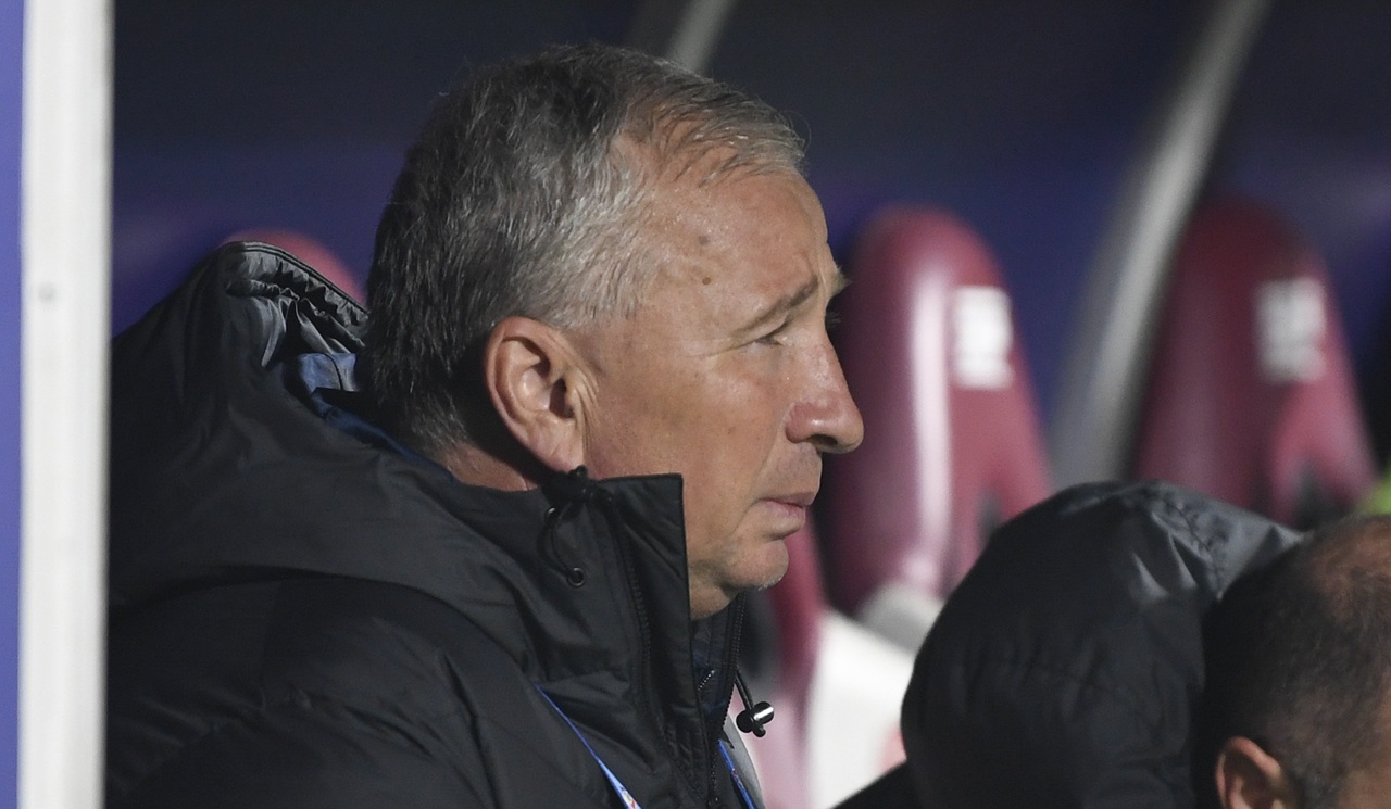 „Dan Petrescu e la spital, așteaptă confirmări”. Antrenorul lui CFR Cluj e lângă mama sa, grav bolnavă