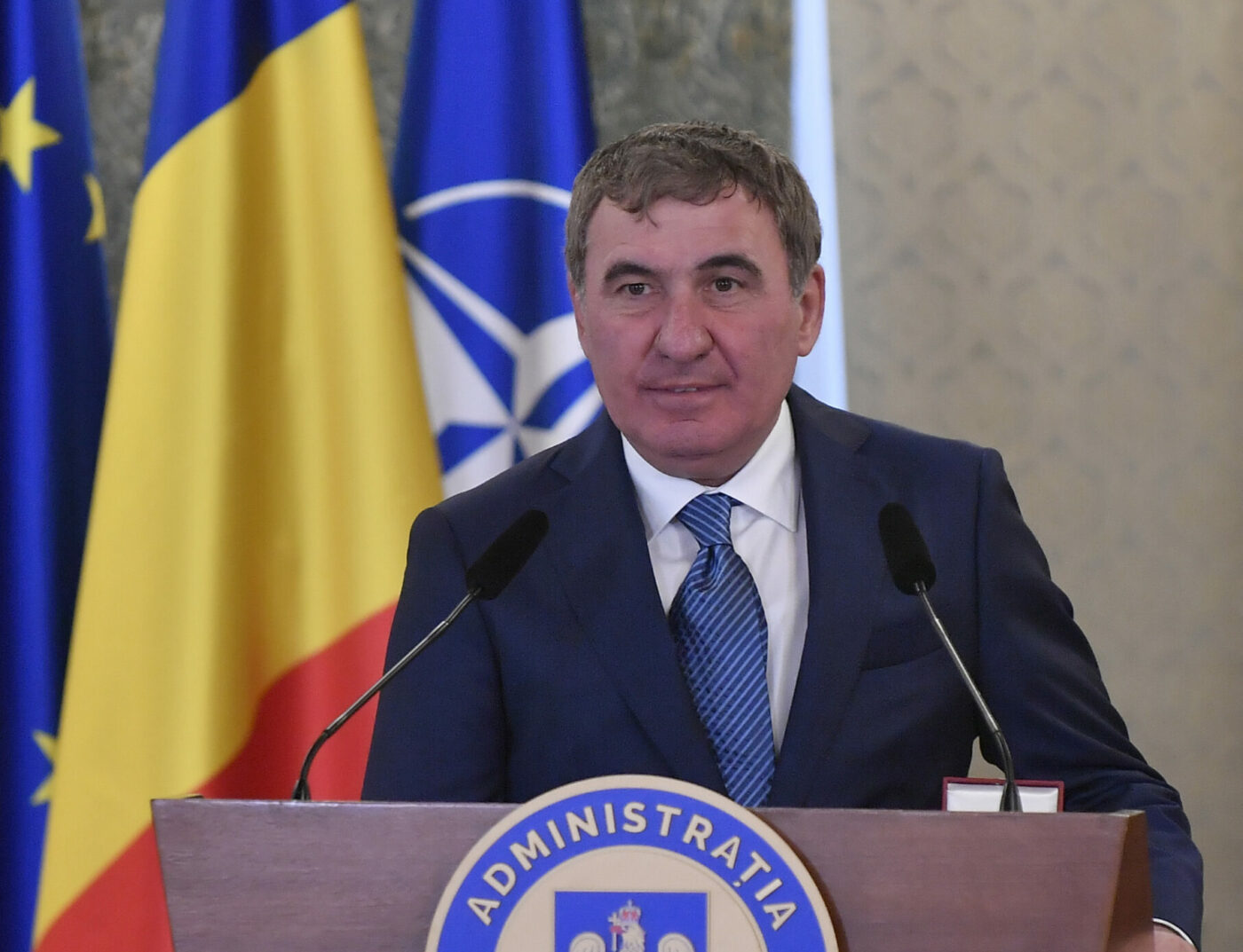 A apărut autobiografia lui Gică Hagi. Cum poți cumpăra cartea „Hagi – Drumul meu”
