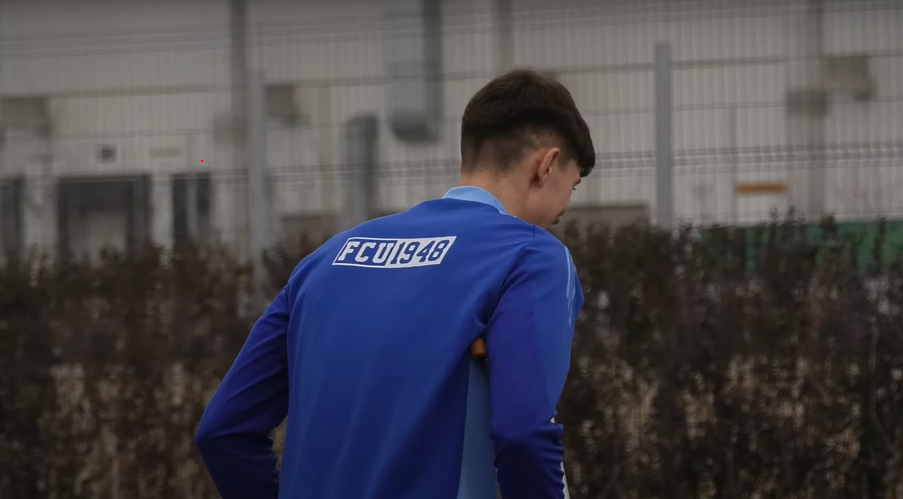 A refuzat-o pe AC Milan pentru echipa lui Adrian Mititelu. Fotbalistul român de 19 ani a uimit: „A luat foc toată Europa, m-au sunat zeci de impresari”