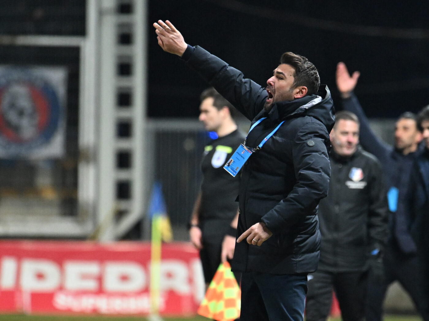 Adrian Mutu l-a distrus pe Florin Prunea: „Îl las pe marele conducător să stea pe la televizor. E vai de capul lui. E insignifiant pentru fotbalul românesc”