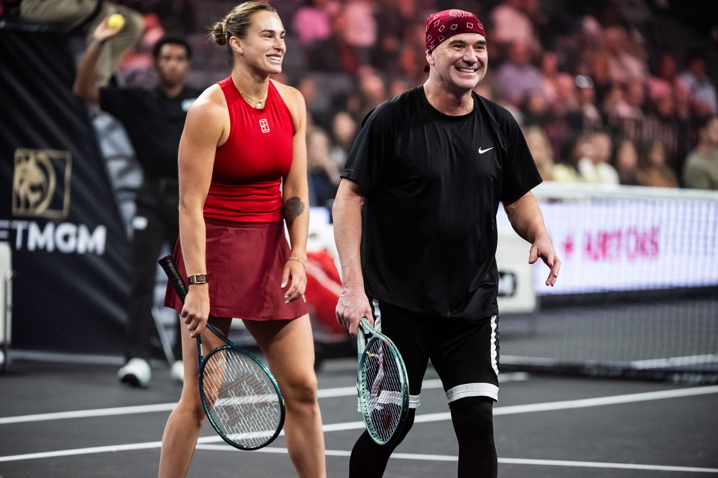 Aryna Sabalenka a fost dată pe spate de Andre Agassi: „E clar că e deștept”