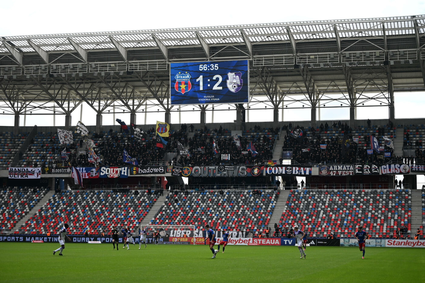 CSA Steaua Bucureşti are cel mai mare buget din istoria clubului: 34.000.000 de euro! Suma uriaşă pe care a alocat-o MApN şi pentru echipa de fotbal, deşi nu are drept de promovare