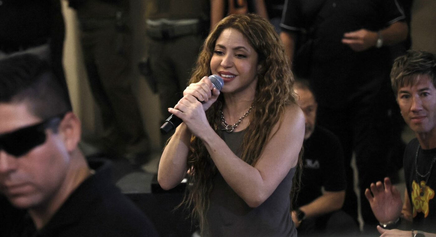 Cadoul de la Shakira, norocul vieții sau blestemul suprem pentru un bărbat? Vrea să devină milionar, după ce a primit un Lamborghini pe care nu şi-l permite pentru că e prea sărac