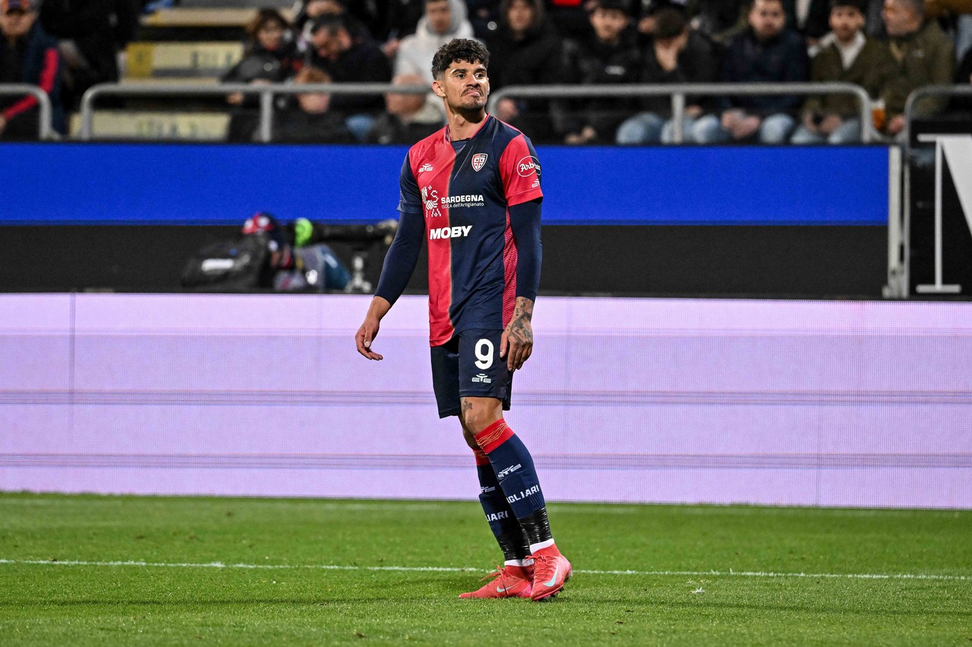 Cagliari trebuie să dea deja 26.000.000 de euro. S-a aflat de ce transferul definitiv al lui Florinel Coman e ca și picat