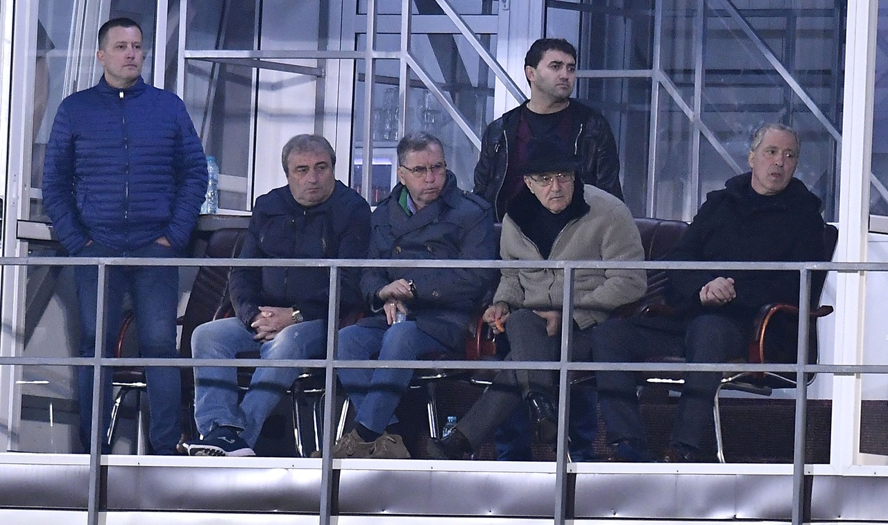 Cât de mult s-a coborât Mihai Stoichiță în fața lui Gigi Becali, în direct: „O să vorbesc cu Burchel să-ți dea direct carnetul de antrenor”