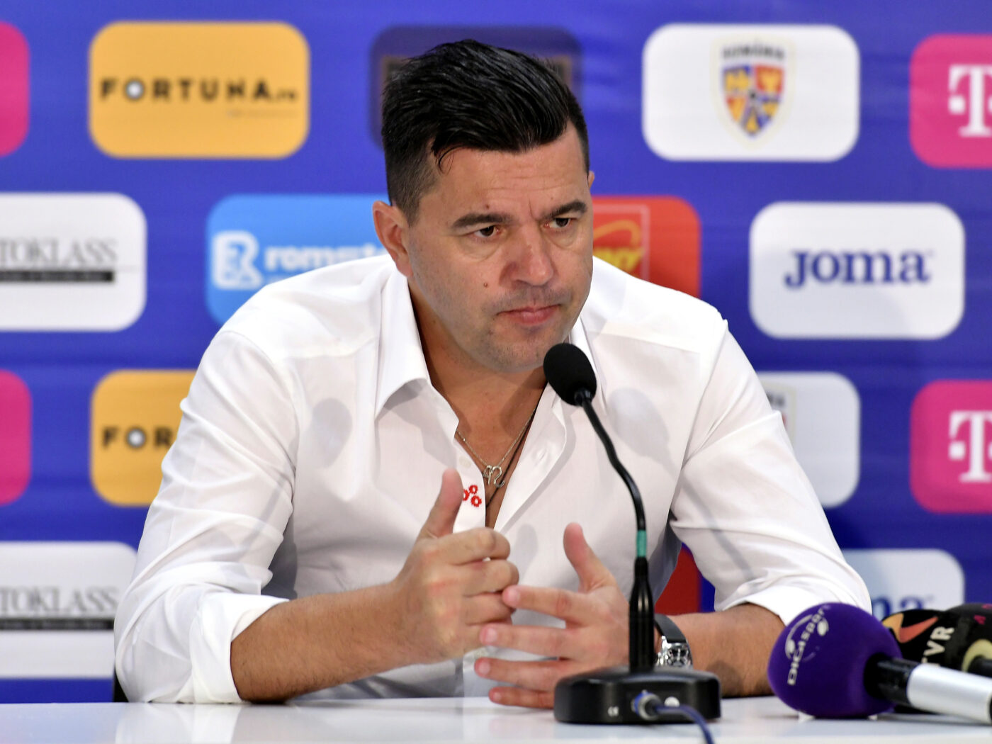 Catalanii au anunțat transferul de 20.000.000 de euro al lui Andrei Rațiu la FC Barcelona. Reacția lui Cosmin Contra despre interesul echipelor de top pentru român