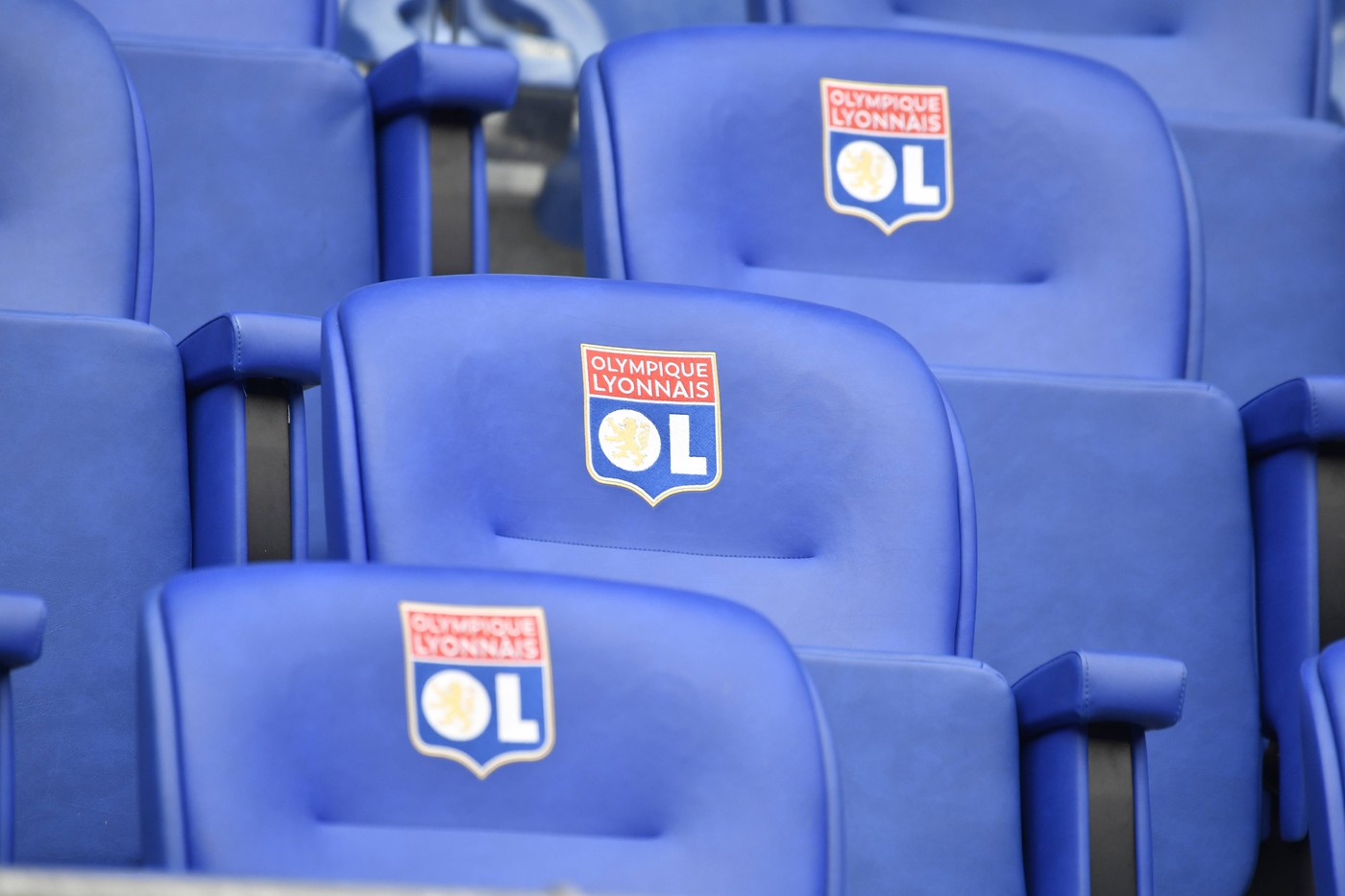 Ce imagini a postat Lyon, din Bucureşti, pe paginile oficiale ale clubului