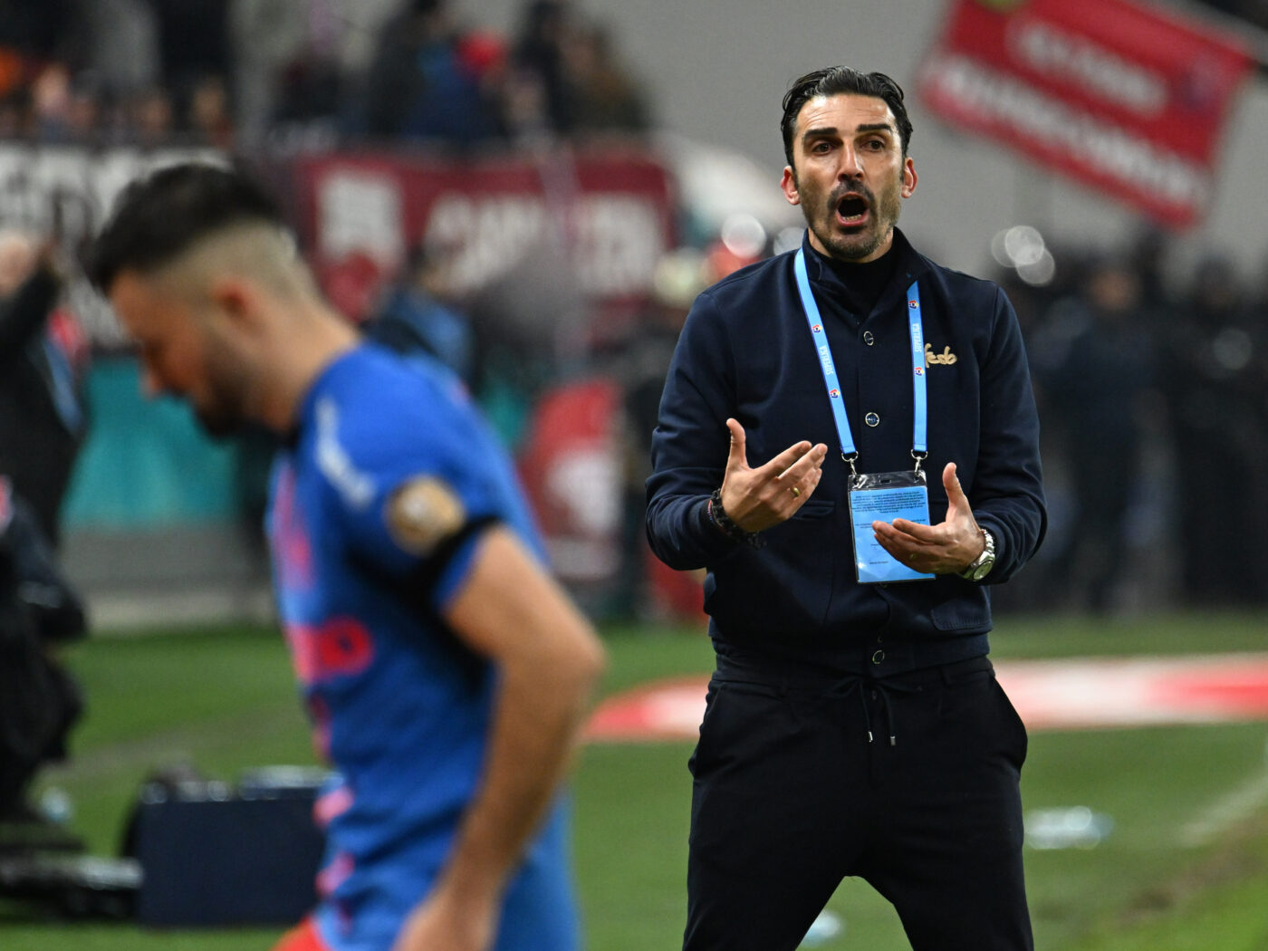 Ce le-a cerut Elias Charalambous, în vestiar fotbaliştilor FCSB înainte de meciul cu Lyon