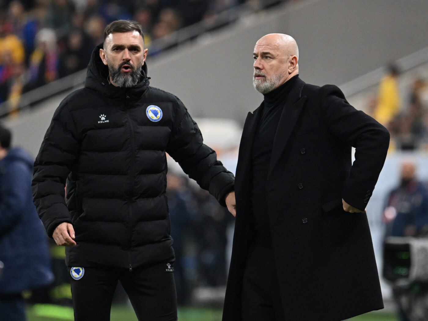 Ce n-ai văzut la TV în România – Bosnia 0-1. Gestul lipsit de fair-play făcut de selecționerul Sergej Barbarez față de marele Mircea Lucescu. Momentele care au urmat imediat după fluierul final. SPECIAL