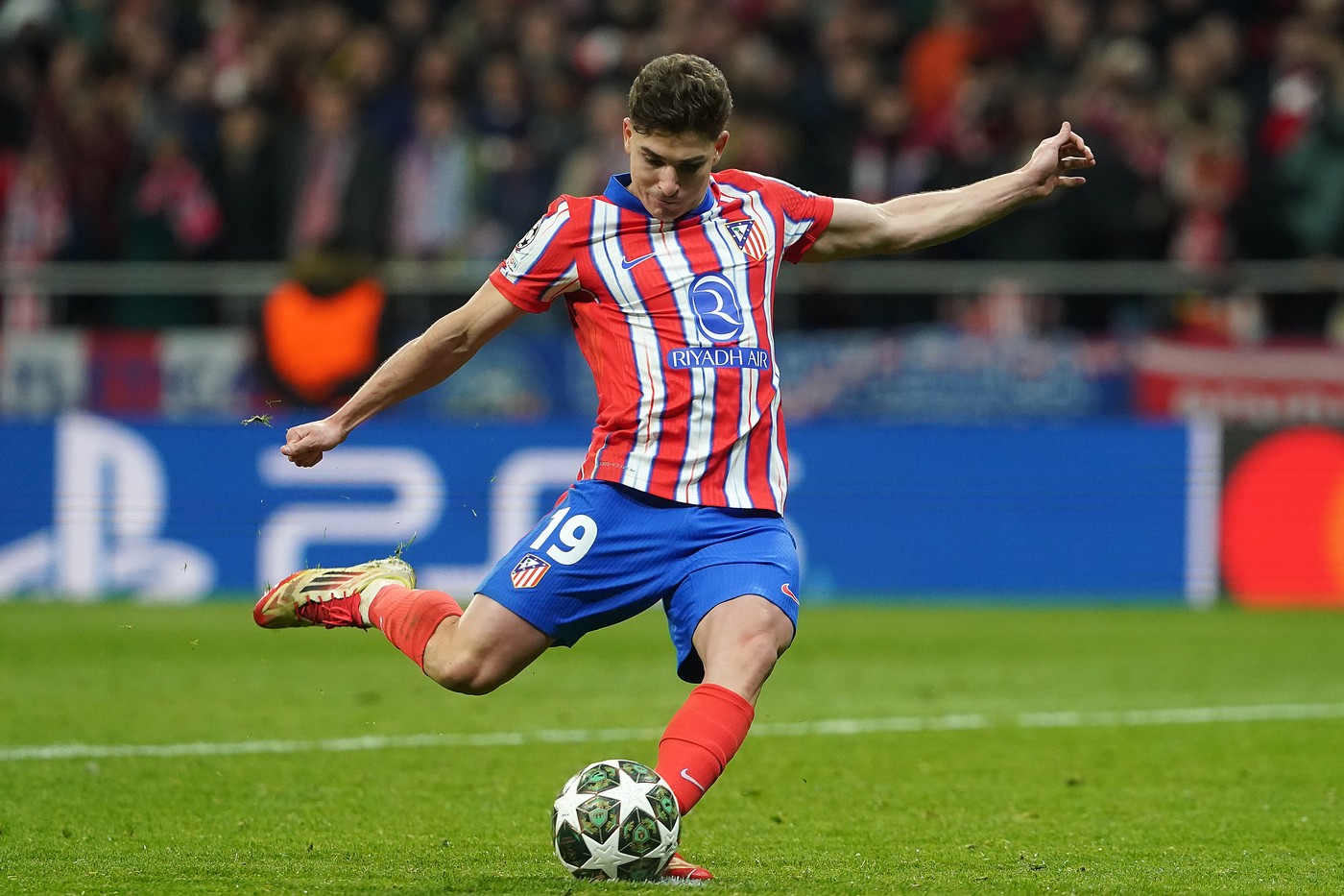 Cum se clarifica imediat controversa de la Atletico – Real. „Dura 10 secunde. Explicația o primea tot stadionul”