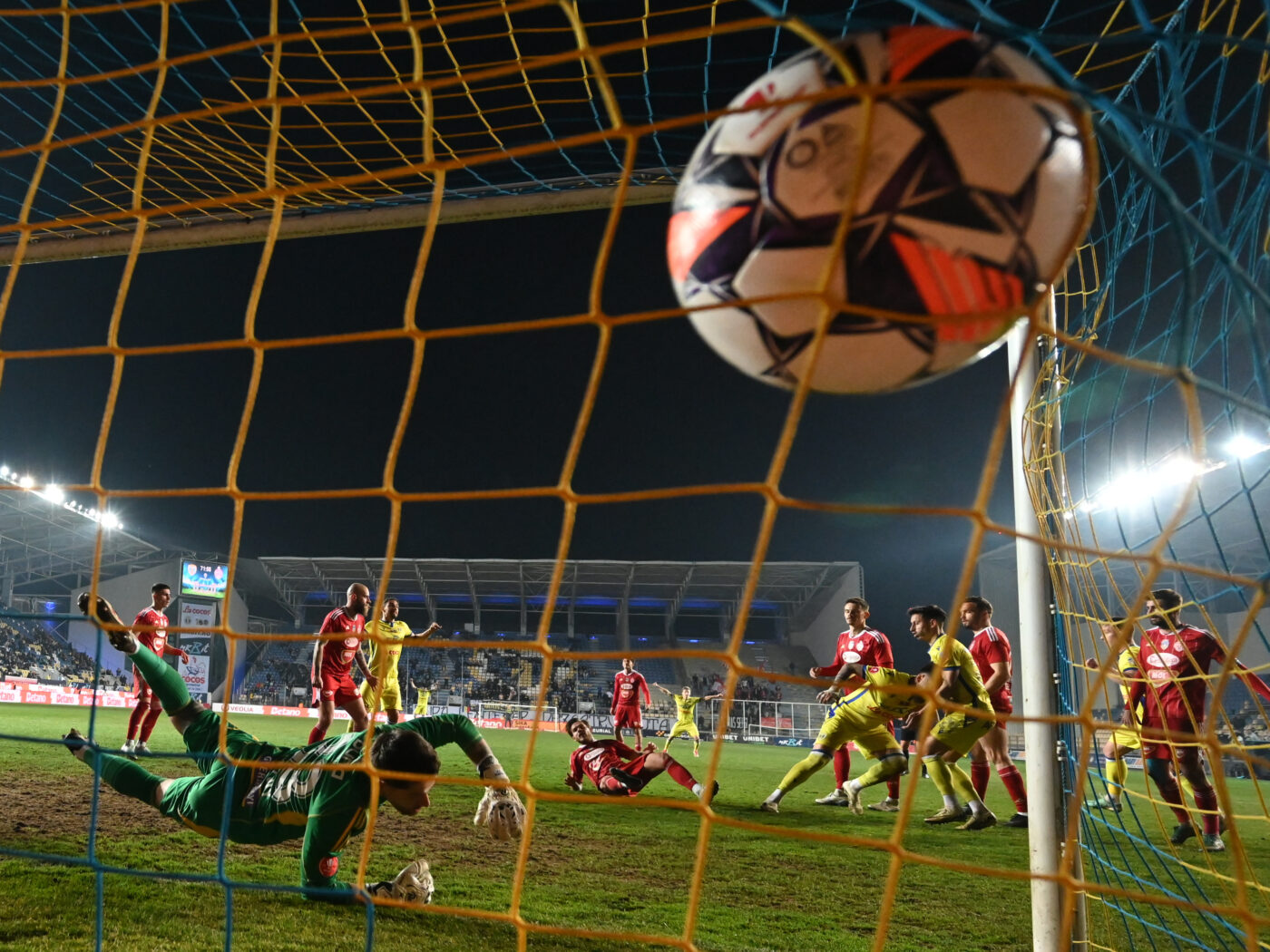 Datorii de 31.000.000 de euro pentru clubul din Superliga. Bilanț financiar dezastruos