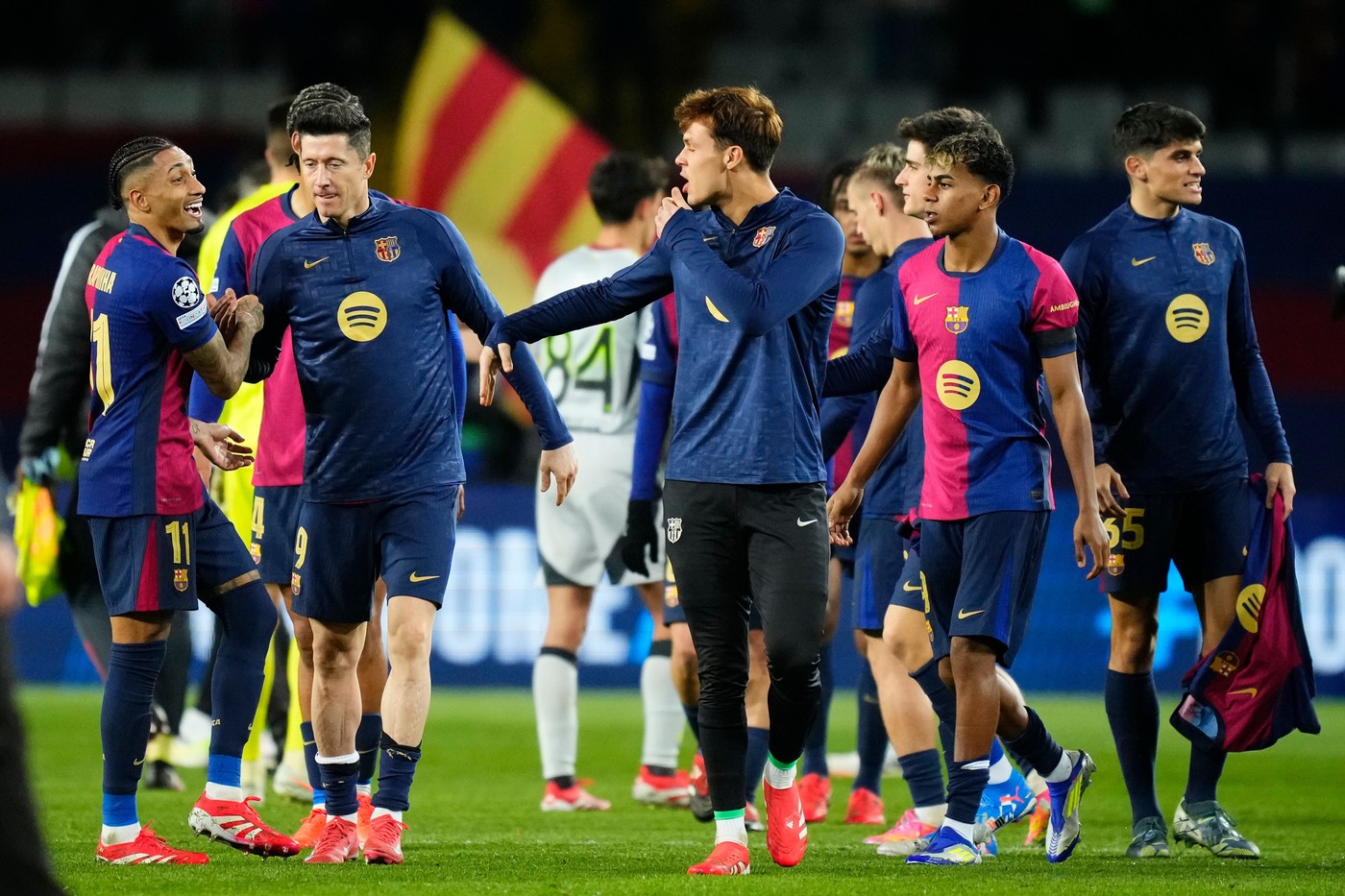 De ce s-a oprit partida dintre FC Barcelona și Benfica în minutul 15. Momentul a născut controverse