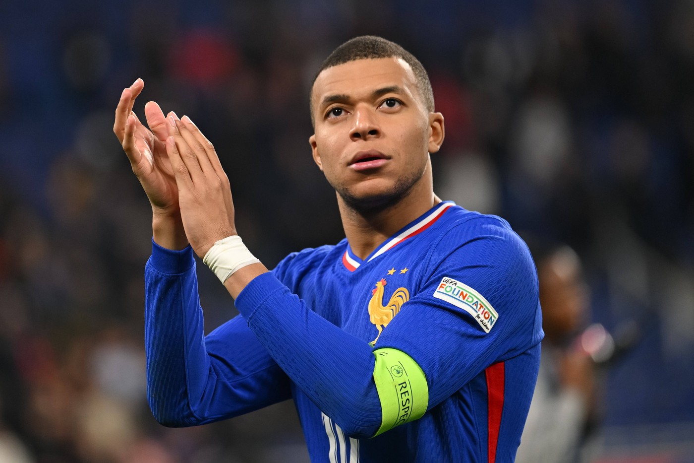 Dezvăluiri bombă în Franța despre starul Kylian Mbappe! S-au aflat toate cifrele! Suma uriașă pe care a refuzat-o atacantul înainte de a semna cu Real Madrid