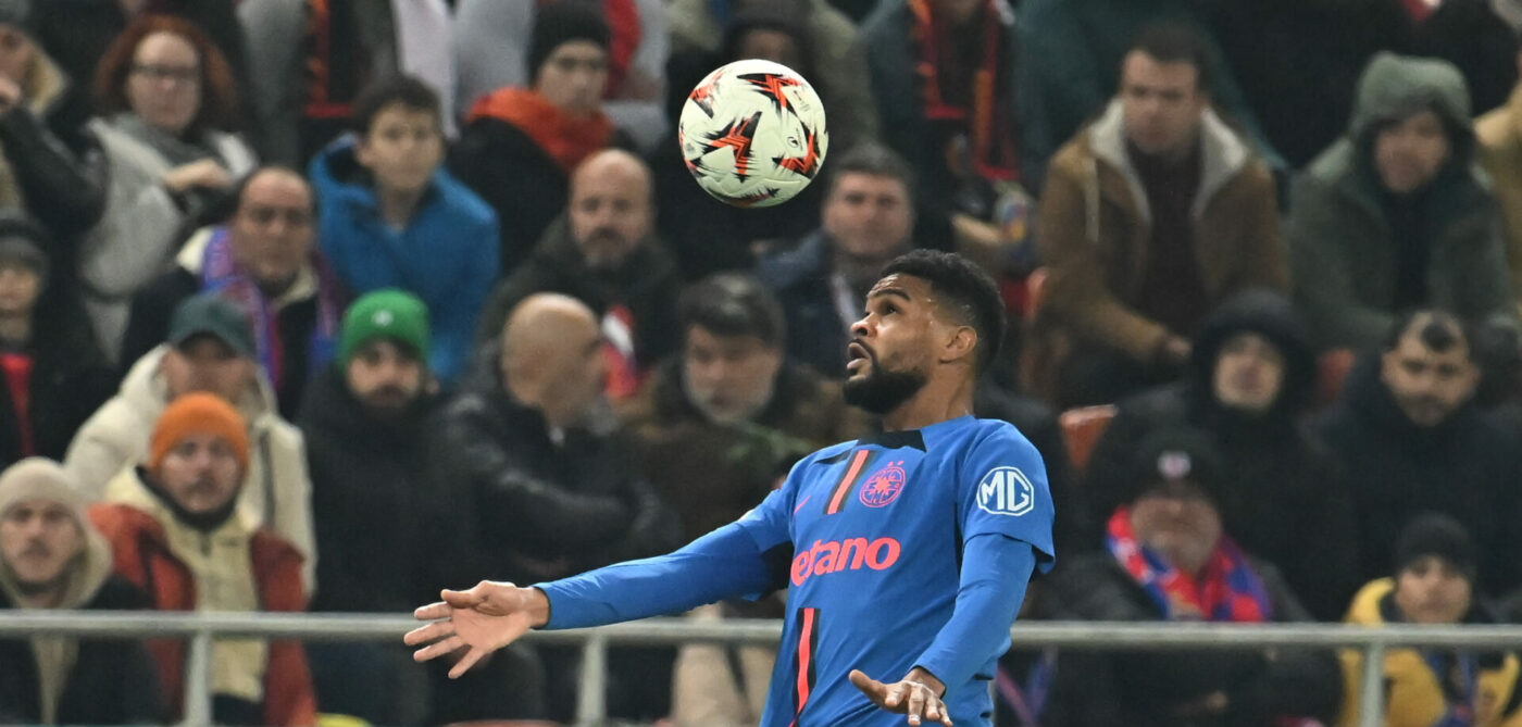 Edjouma, la un pas de golul carierei în FCSB – Lyon, după o centrare perfectă a lui Radunovic