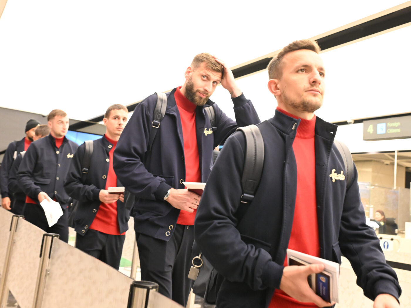 Fotbalistul debutează în Lyon – FCSB. Reacția lui Bogdan Stelea