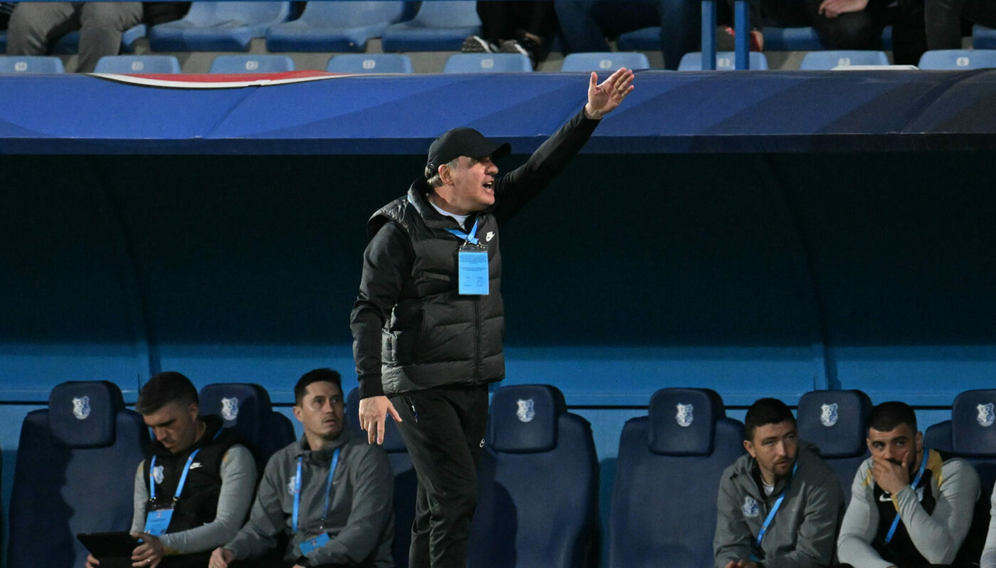 Fotbalistul desemnat de Gică Hagi „surpriza anului” e victimă a unei umilințe îngrozitoare din partea vecinilor!