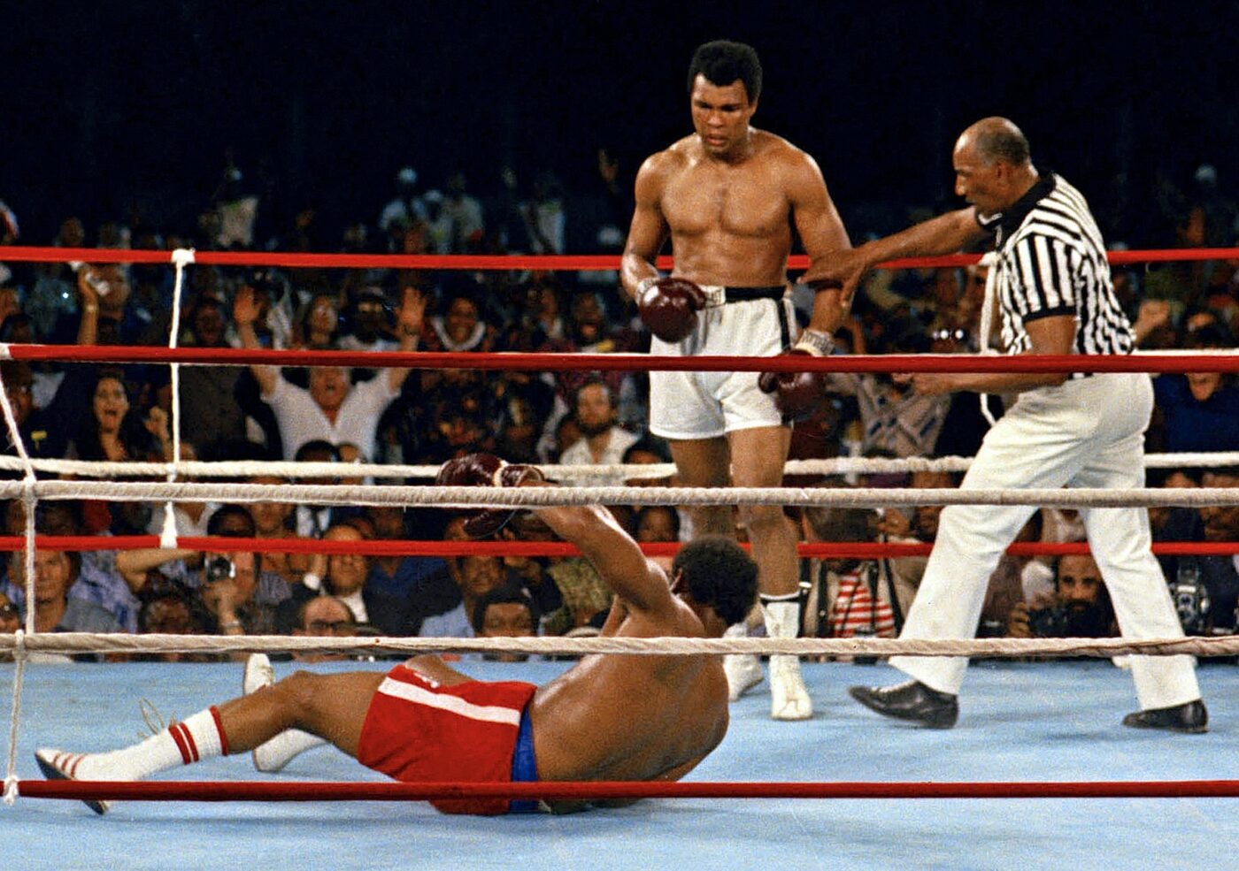 George Foreman a luptat cu Muhammad Ali în Rumble in the Jungle, meciul care a intrat în istorie