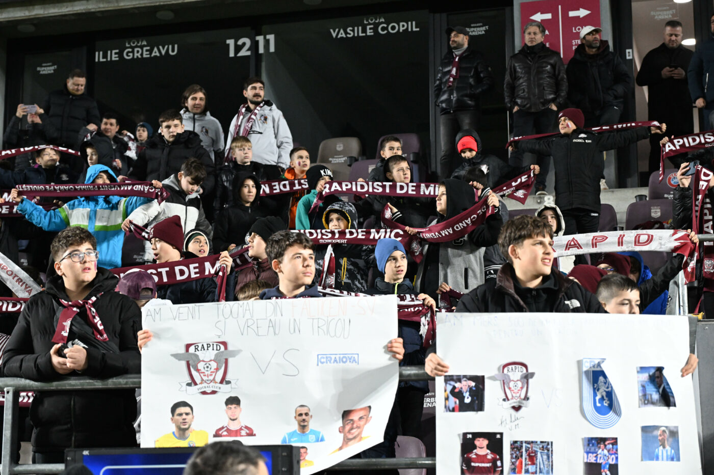 Imagini fabuloase de la Rapid – Universitatea Craiova. Imnul vişiniilor, cântat de mii de copii pe stadionul din Giuleşti