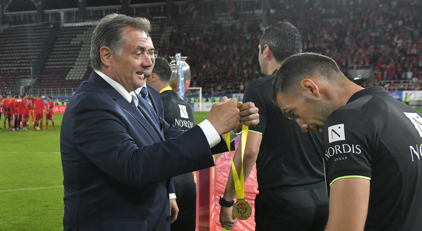 Kyros Vassaras a dat verdictul despre faza controversată din FCSB – Dinamo. Mesaj şefului CCA înainte de play-off: „Arbitri sunt oameni şi greşesc”