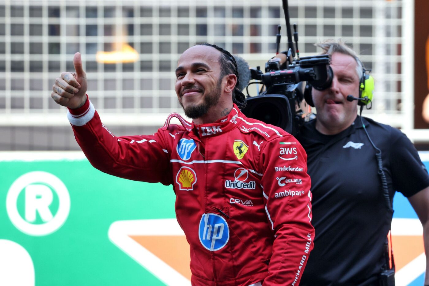 Lewis Hamilton a reușit prima victorie din istorie pentru Ferrari într-o cursă de sprint. Septuplul campion mondial F1 a doborât recorduri pe bandă rulantă
