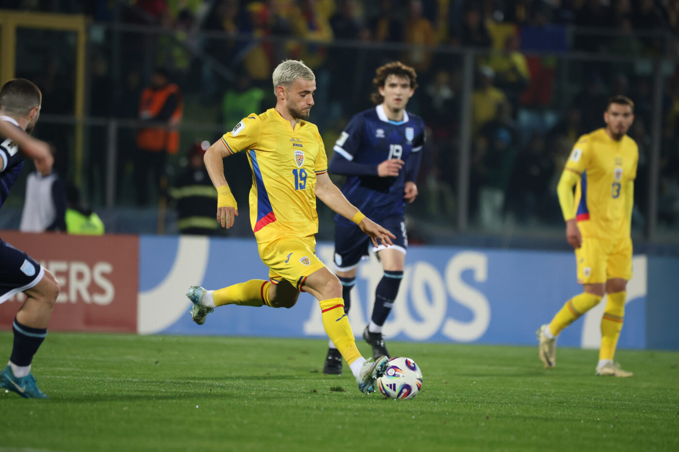 Mircea Lucescu i-a oferit debutul la echipa națională, iar Marius Lăcătuș s-a convins imediat: „M-a surprins!”