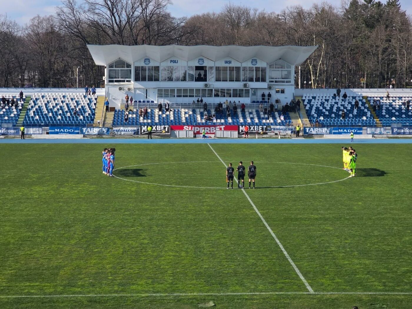 Poli Iași a remizat cu moldovenii de la FC Bălți, într-un meci amical. Emoții pentru Romario Moise, care a părăsit terenul în ambulanță, după ce s-a accidentat la genunchi