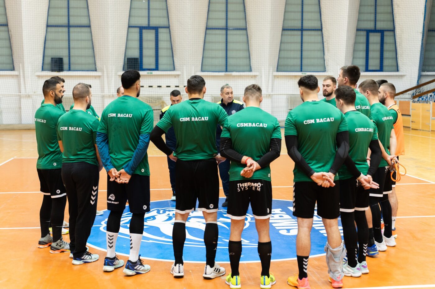 Se alege praful de județul Bacău în sport: se desființează handbalul! Nu vor mai exista niciun fel de jocuri de echipă. „Este dureros”. Culisele tăierii de costuri. EXCLUSIV
