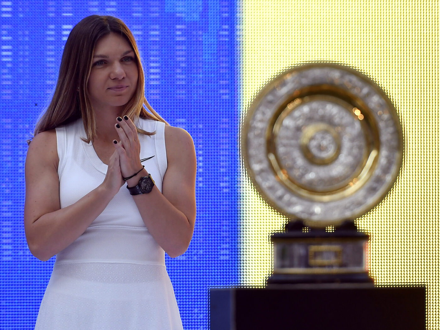 Simona Halep le-a dat clasă tuturor la decorarea lui Gică Hagi. Ce a purtat campioana