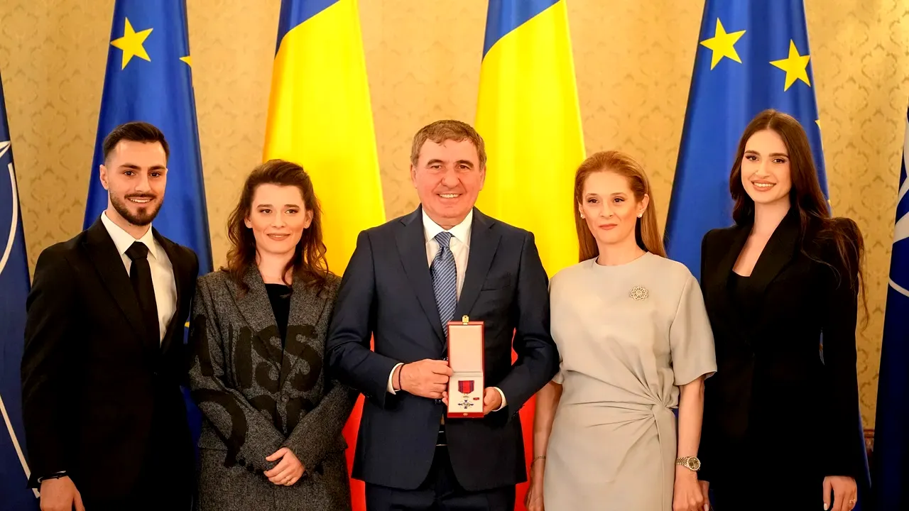 Steaua României, primită de Gică Hagi, a stârnit controverse, pentru că Ilie Năstase şi Nadia Comăneci nu au fost decorați. Reacție dură a fostului lider ATP: „Am una mai importantă, de la Franța”