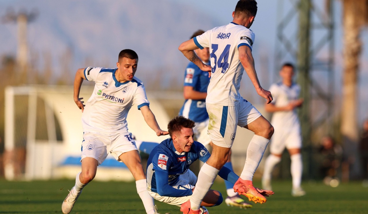 Transferul cu care Dan Şucu vrea să dinamiteze Superliga a comis-o: fotbalistul pe care Rapid plăteşte 900.000 de euro a ratat un penalty!